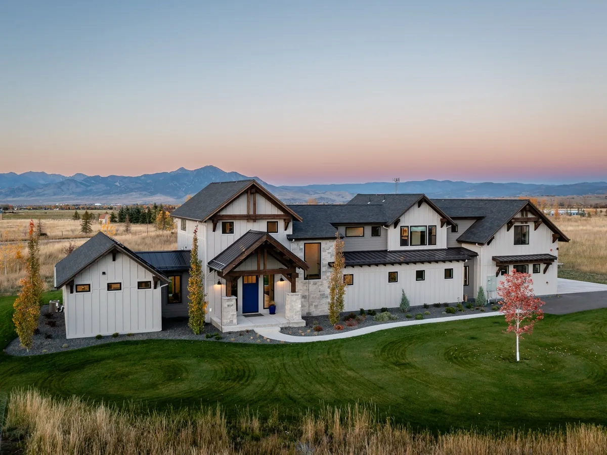 Home 40, front elevation with Bridger views