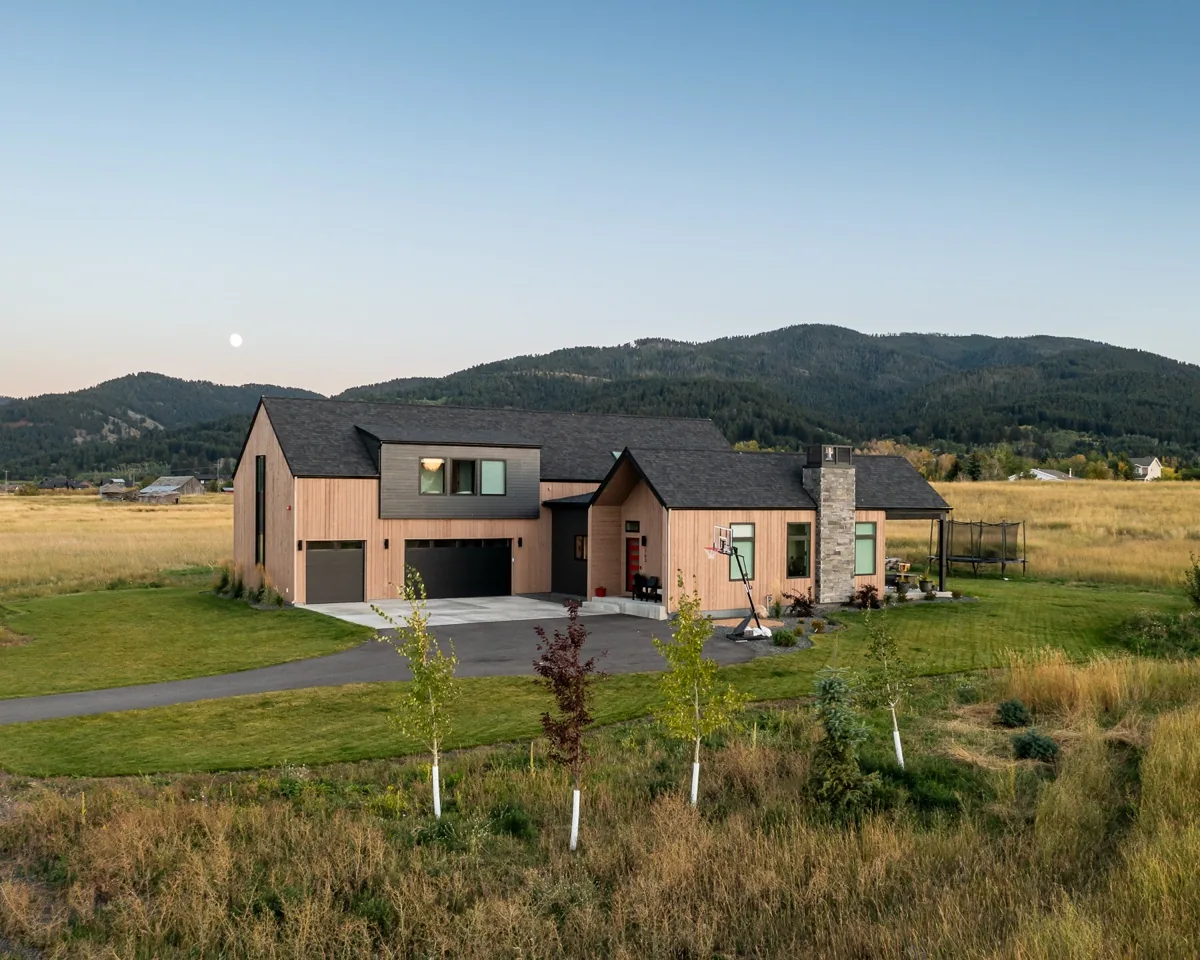 Scandinavian Modern, full elevation